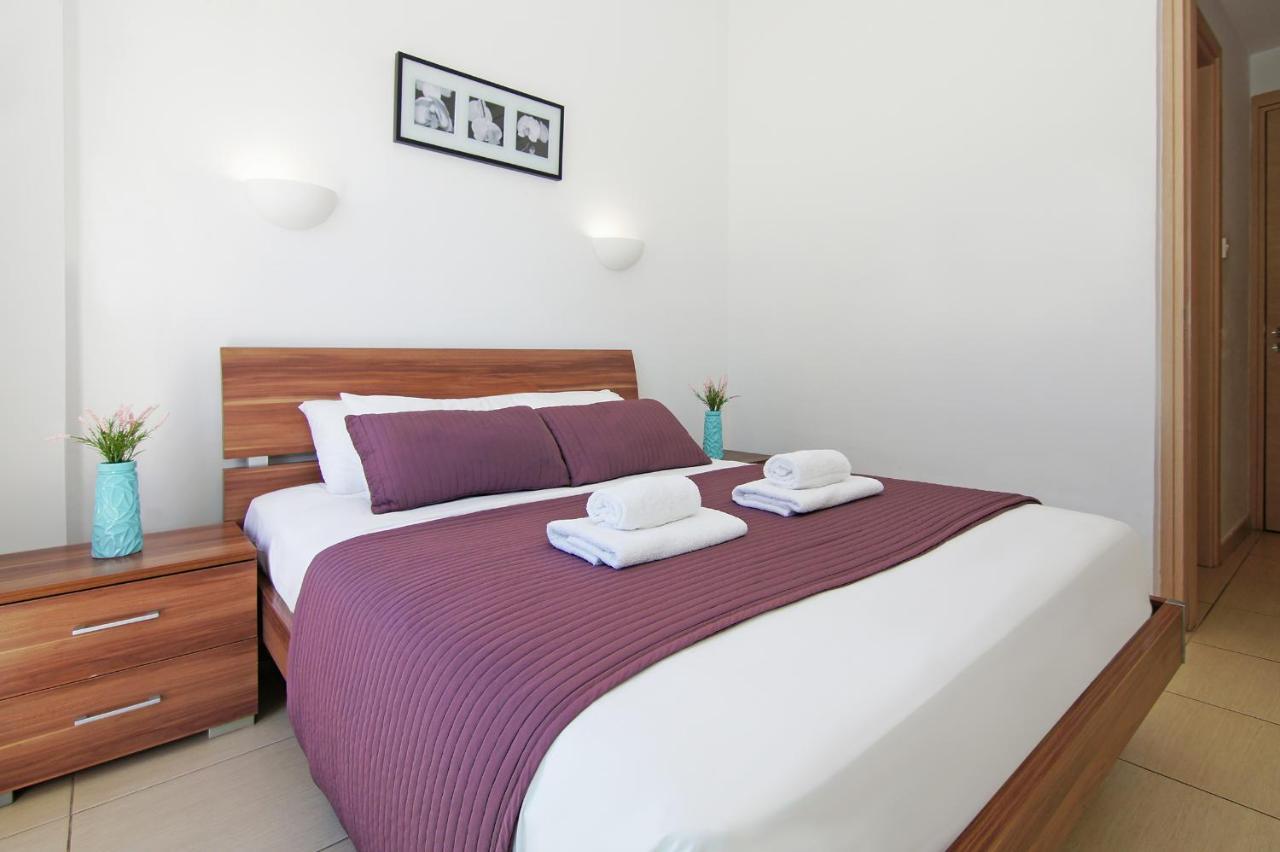 Calypso - Coralli Beachfront Apartment プロタラス エクステリア 写真
