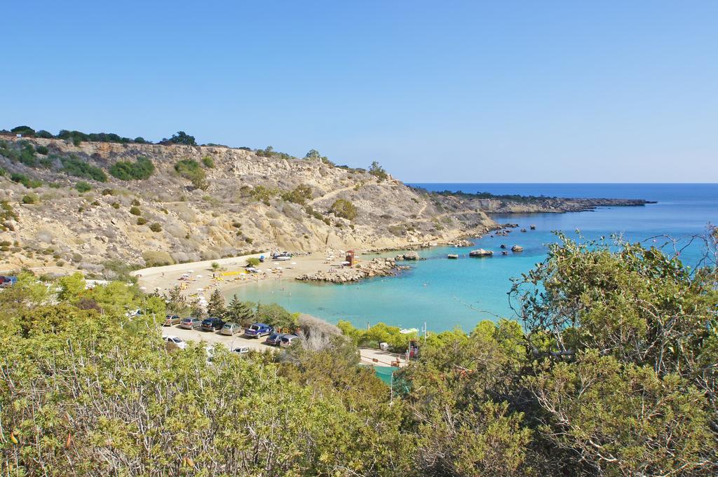 Calypso - Coralli Beachfront Apartment プロタラス エクステリア 写真